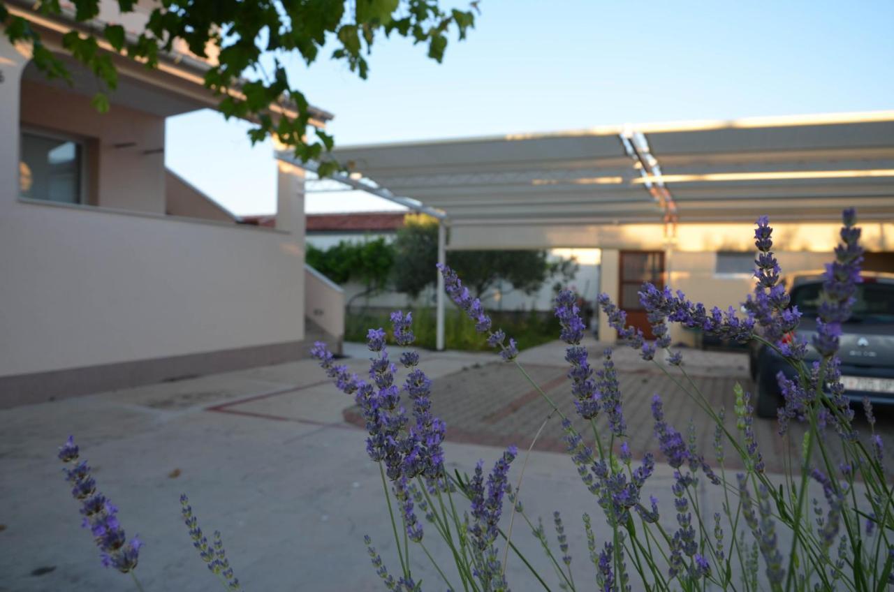 Apartments Tomas Betina  Exterior photo