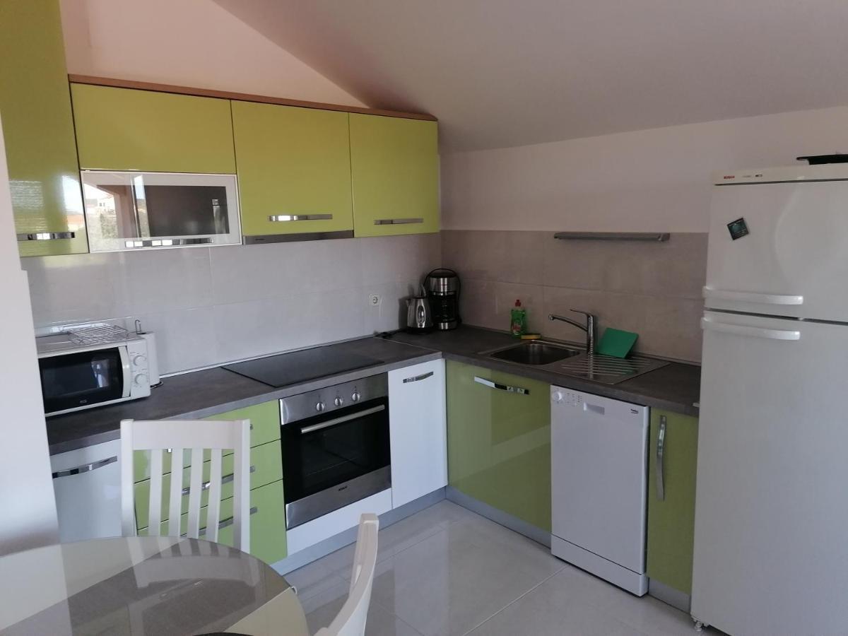 Apartments Tomas Betina  Exterior photo